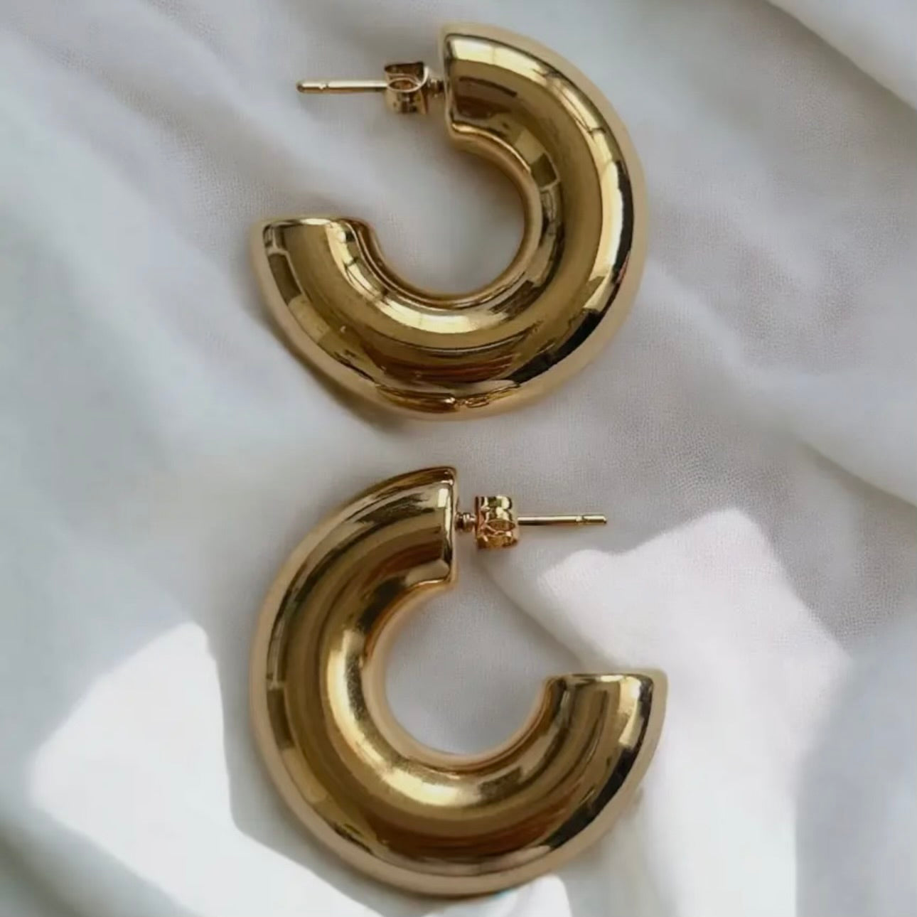 Bianca Statement Hoops