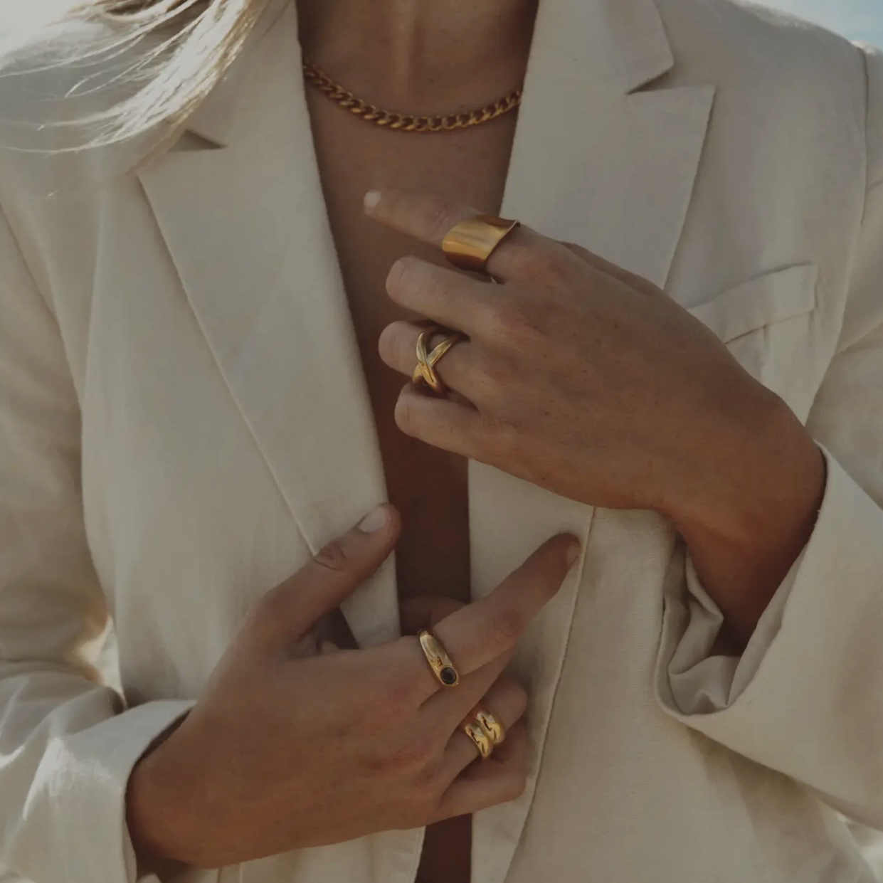Nova Statement Ring