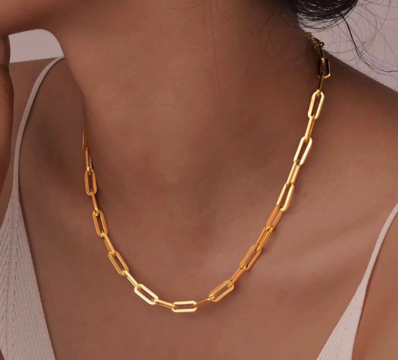Arlo Necklace