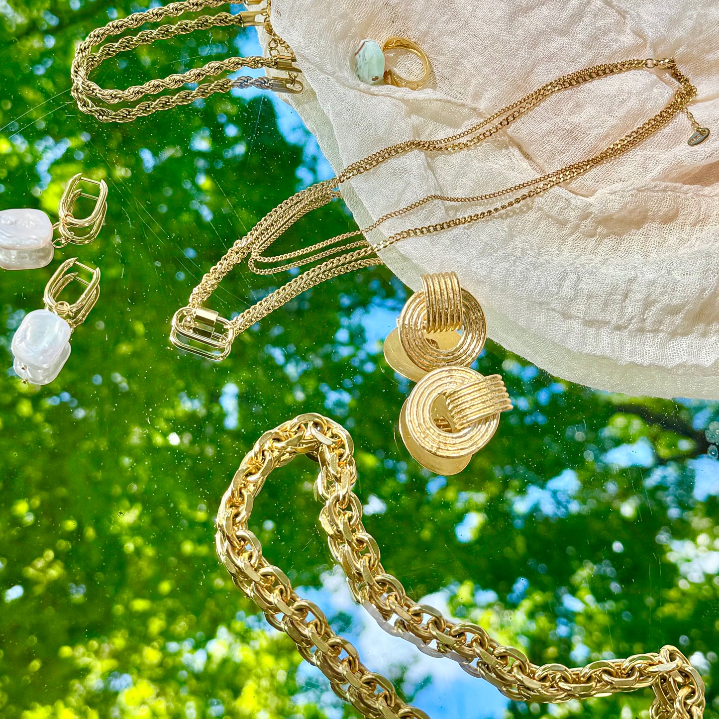 Charms & Cheers✨