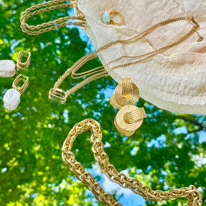 Charms & Cheers✨