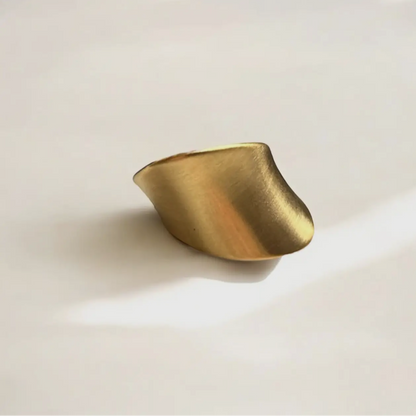 Nova Statement Ring