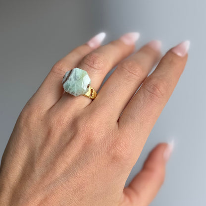 Joy Veined Chrysoprase Ring