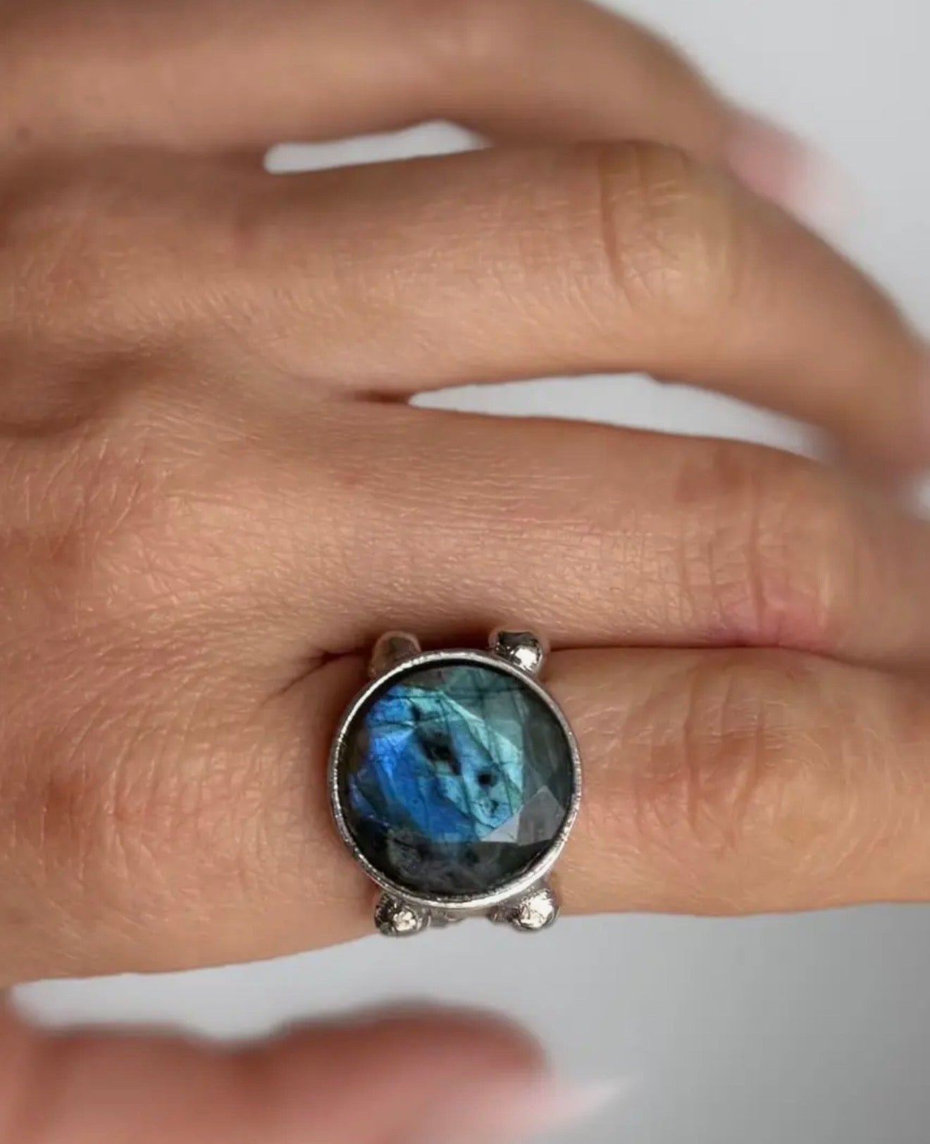 Luna Labradorite Ring| Round