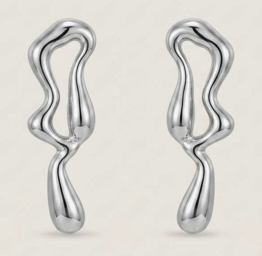 Elara Sculptural Studs